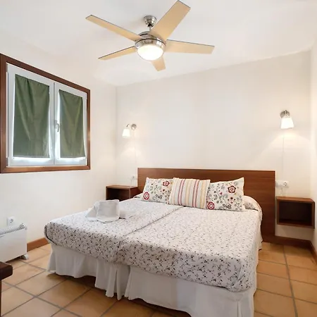La Calabacera Casa Roja Con Piscina By Paramount Holidays Hébergement de vacances